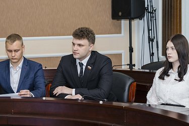 На повестке – инициативы Молодежного парламента